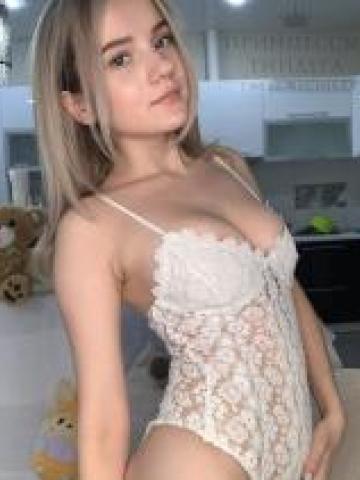 Моника фото 3